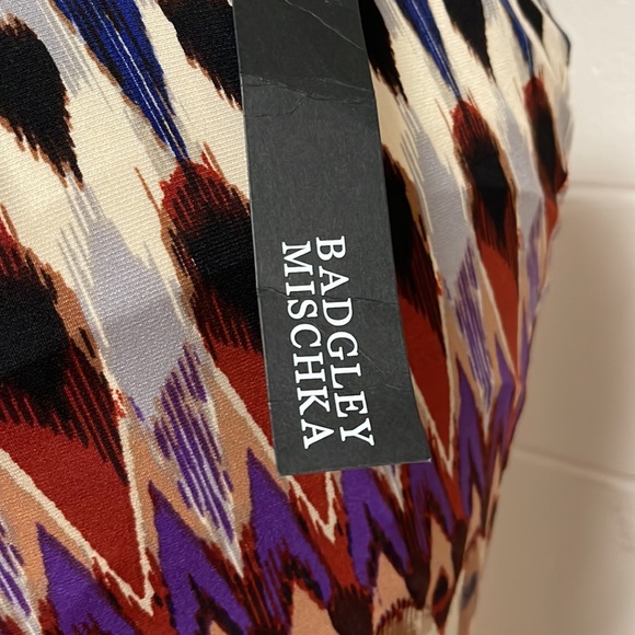 Badgley Mischka pattern Dress, size 4, NWT - Picture 4 of 6